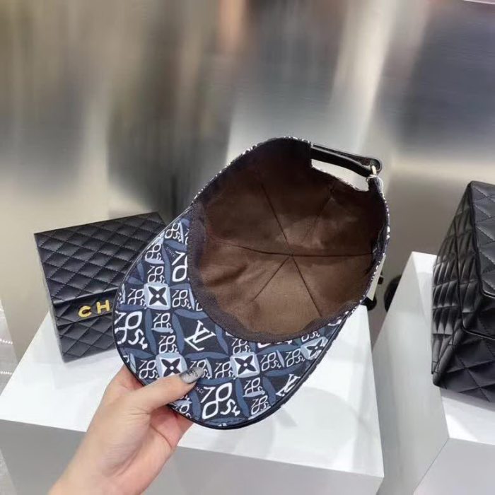 20冬季最新专柜款-路易威登LV新款棒球帽，Lv徽章，专柜1:1开模订制，原版帆布面料+头层牛皮，轻盈透气！质量超赞