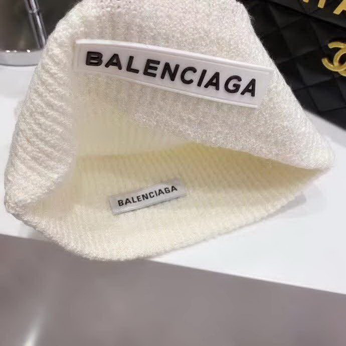 20冬季最新专柜款-Balenciaga新款雪花工艺薄款针织帽，字母标志针织帽，质感薄款，面料超舒适，秋冬流行色调，潮人百搭款！时尚街头风！