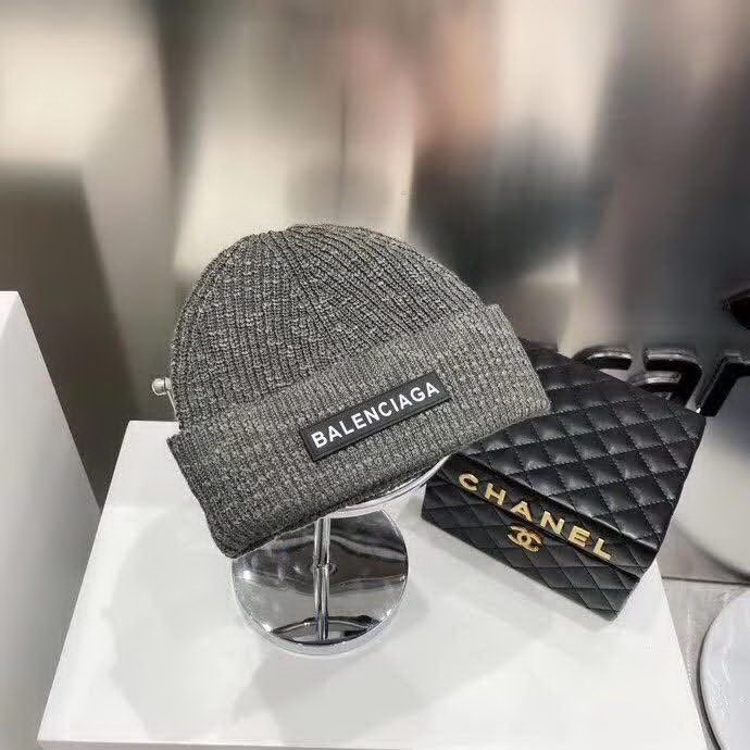 20冬季最新专柜款-Balenciaga新款雪花工艺薄款针织帽，字母标志针织帽，质感薄款，面料超舒适，秋冬流行色调，潮人百搭款！时尚街头风！