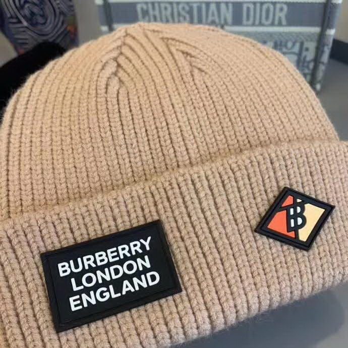 20冬季最新专柜款-Burberry毛线针织徽章标罗纹针织毛线帽 专柜新款同步 小红书推荐款