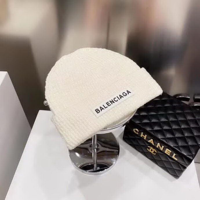 20冬季最新专柜款-Balenciaga新款雪花工艺薄款针织帽，字母标志针织帽，质感薄款，面料超舒适，秋冬流行色调，潮人百搭款！时尚街头风！