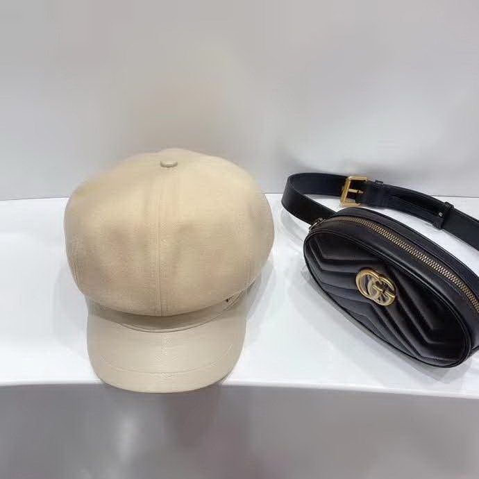 20冬季最新专柜款-迪奥Dior秋冬款呢子拼接八角贝雷帽！最经典的款式，得到最精致的升华！这款真的巨高级！