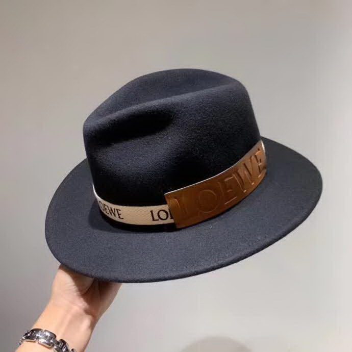 20冬季最新专柜款-罗意威LOEWE新款礼帽，百分百羊毛面料,凹凸有致帽型，2020官方新款，女神必备