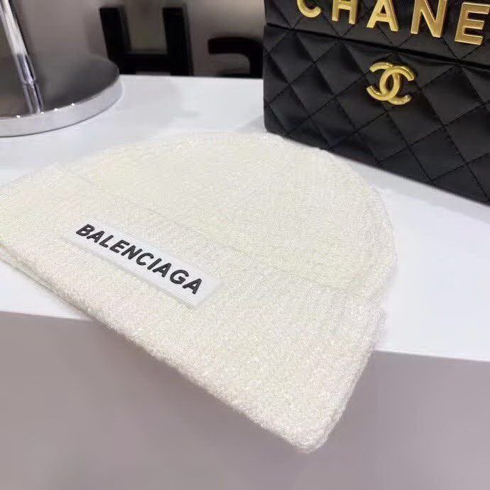 20冬季最新专柜款-Balenciaga新款雪花工艺薄款针织帽，字母标志针织帽，质感薄款，面料超舒适，秋冬流行色调，潮人百搭款！时尚街头风！