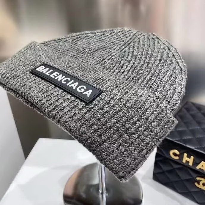 20冬季最新专柜款-Balenciaga新款雪花工艺薄款针织帽，字母标志针织帽，质感薄款，面料超舒适，秋冬流行色调，潮人百搭款！时尚街头风！