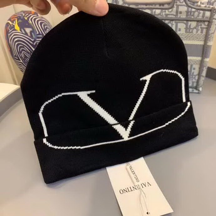 20冬季最新专柜款-VALENTINO华伦天奴羊毛毛线帽，定制羊毛，帅气朋克风超酷时尚街头风