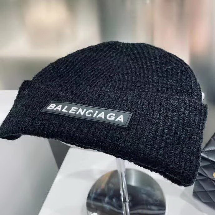 20冬季最新专柜款-Balenciaga新款雪花工艺薄款针织帽，字母标志针织帽，质感薄款，面料超舒适，秋冬流行色调，潮人百搭款！时尚街头风！