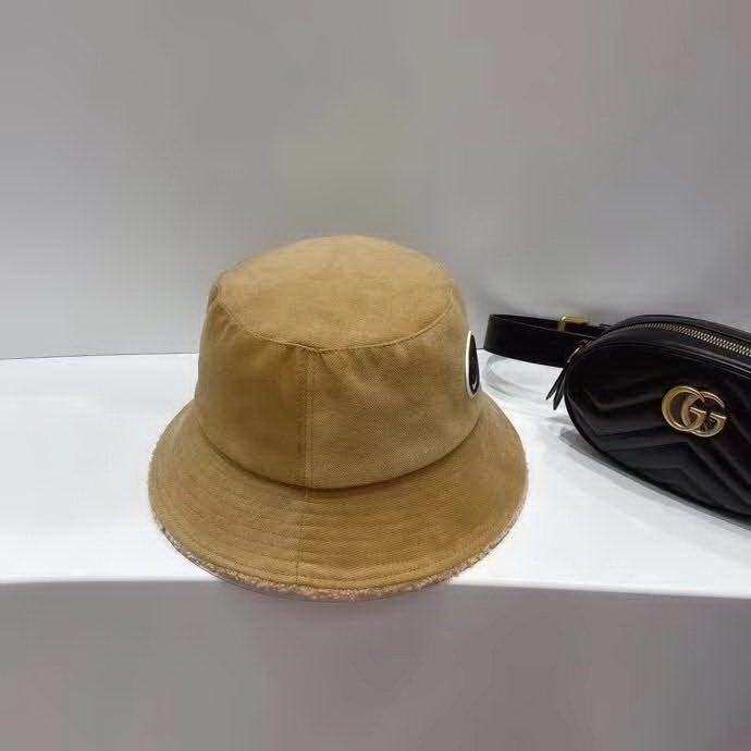 20冬季最新专柜款-古驰Gucci新款磨毛秋冬款渔夫帽，GG新标志渔夫，羔毛内檐，秋冬气息浓重，百搭暖色调，喜欢简约休闲的宝宝可以放心入，不踩雷系列！
