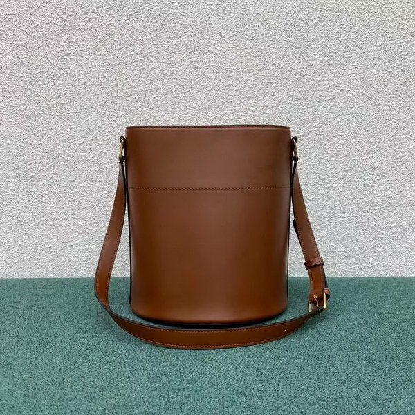 【原版皮】赛琳/Celine 小牛皮水桶，芭比Lisa代言款，黄褐棕牛皮搭配金色金属既高级又抢眼,款号：193043