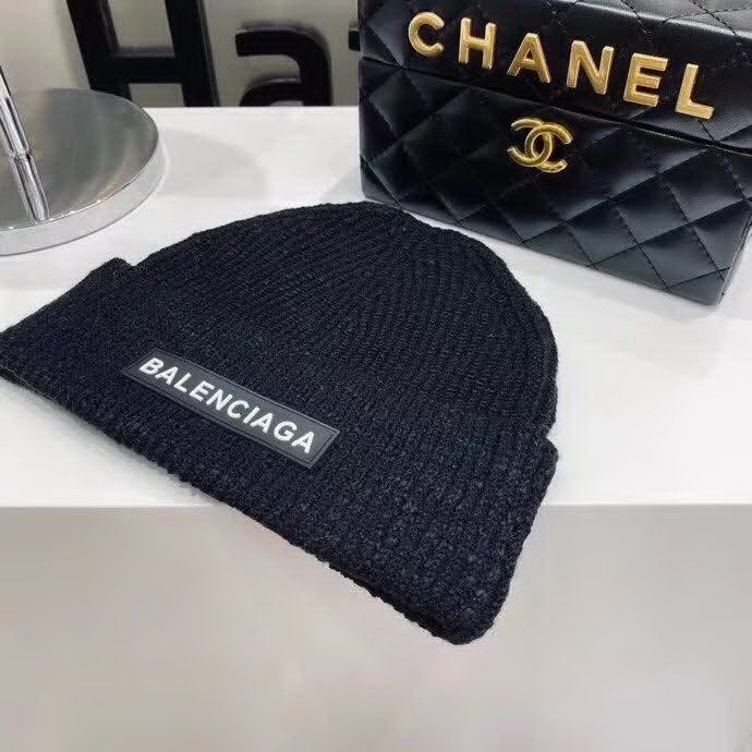 20冬季最新专柜款-Balenciaga新款雪花工艺薄款针织帽，字母标志针织帽，质感薄款，面料超舒适，秋冬流行色调，潮人百搭款！时尚街头风！