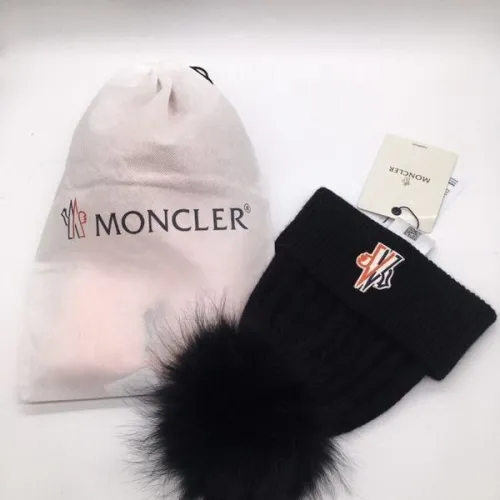 官网同步20秋季最新款-Moncler新款针织帽，独家定制超大狐狸毛球，特别火爆，采用精选毛线，手感超柔软，弹性极佳