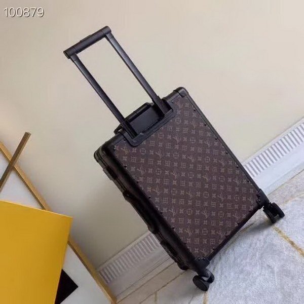 路易威登/LV 旅行箱，釆用高端PVC面料，耐磨，高档大气的LOGO，独特设计理念，趣味横生，时尚潮流，复古风格与完美工艺，二者结合