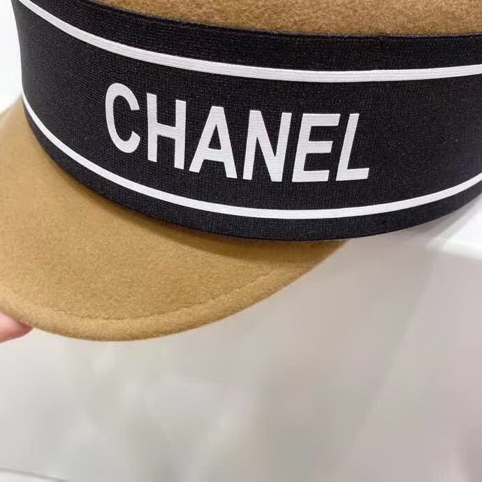 20冬季最新专柜款-香奈儿Chanel新款字母织带高级羊毛骑士帽，简约时尚小香风，轻奢大牌，加厚羊毛，超有分量，秋冬时尚必备单品！