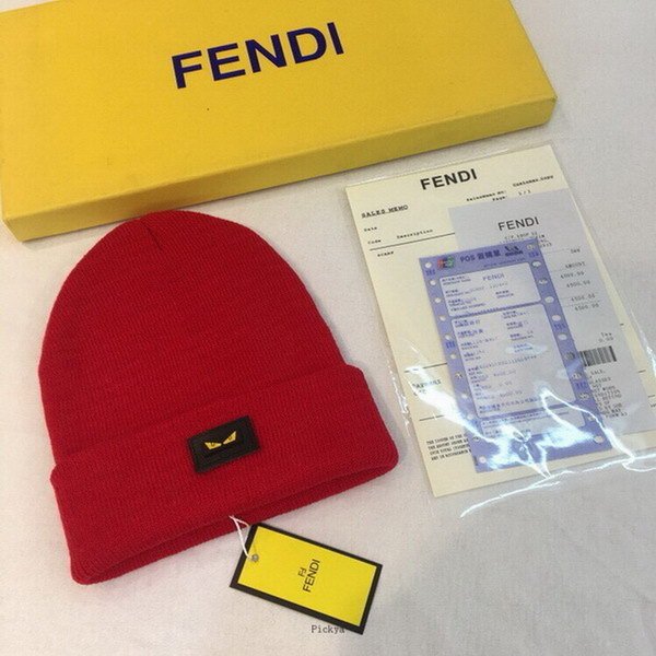 官网同步20秋季最新款-Fendi新款毛线针织帽子，专柜同步，冬季必备款