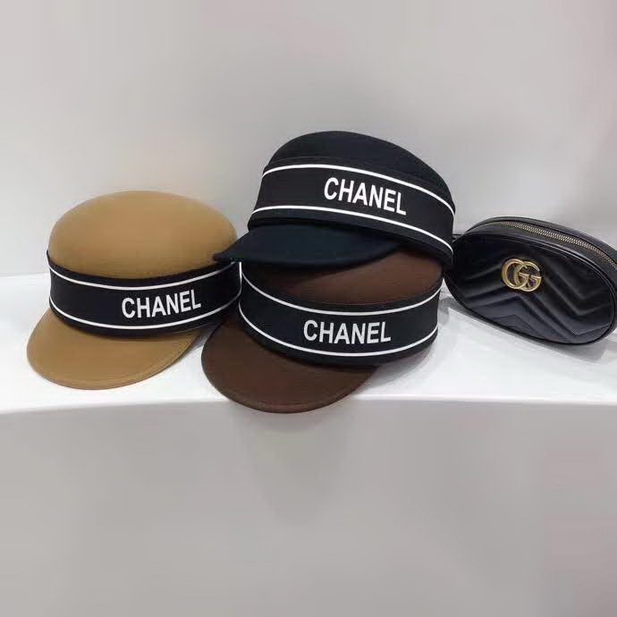 20冬季最新专柜款-香奈儿Chanel新款字母织带高级羊毛骑士帽，简约时尚小香风，轻奢大牌，加厚羊毛，超有分量，秋冬时尚必备单品！