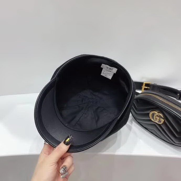 20冬季最新专柜款-迪奥Dior秋冬款呢子拼接八角贝雷帽！最经典的款式，得到最精致的升华！这款真的巨高级！