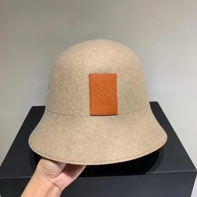 20冬季最新专柜款-罗意威LOEWE2020新款渔夫帽，羊毛面料、洗水皮包边
