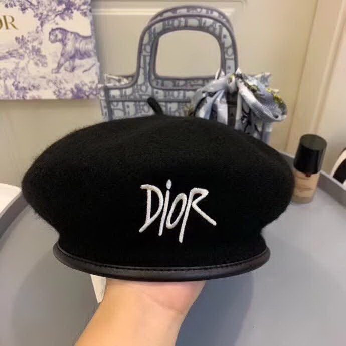20冬季最新专柜款-迪奥Dior2020新款羊毛礼帽，贝雷帽，官方同款，超好看帽型 秋季必备，喜欢可以备上