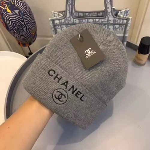 20冬季最新专柜款-Chanel针织羊毛毛线帽，定制羊毛，帅气朋克风。超酷时尚街头风！