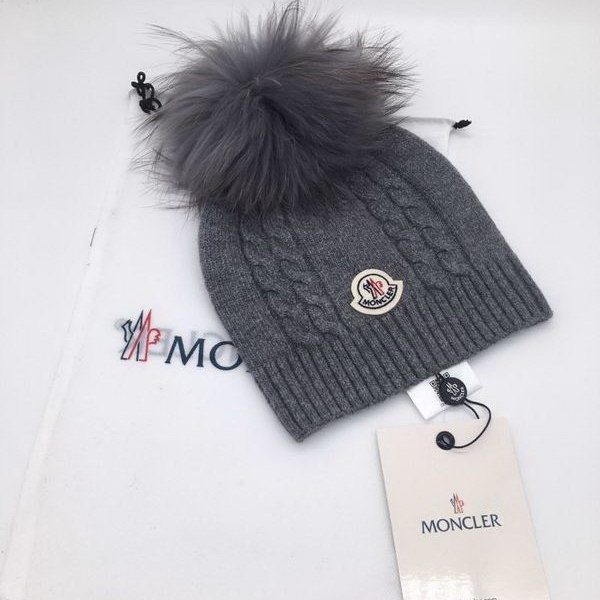 官网同步20秋季最新款-Moncler新款针织帽，独家定制超大毛球，特别火爆，采用精选毛线，手感超柔软，弹性极佳