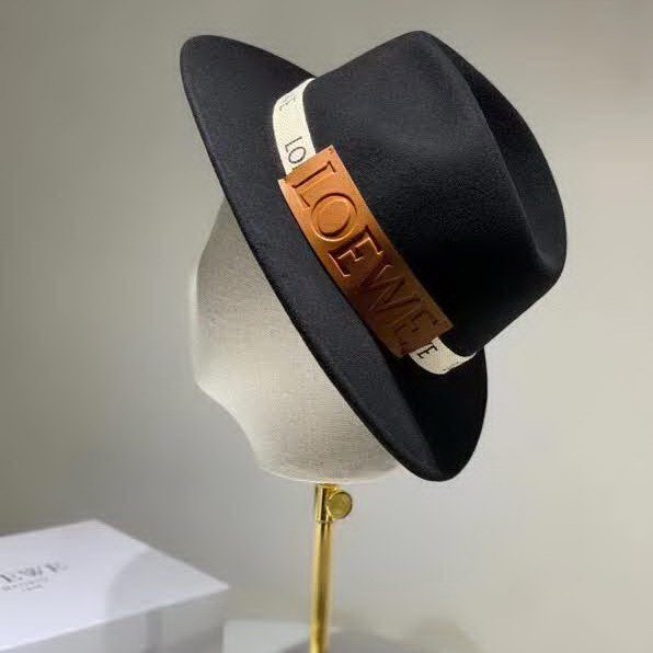 20冬季最新专柜款-罗意威LOEWE新款礼帽，百分百羊毛面料,凹凸有致帽型，2020官方新款，女神必备