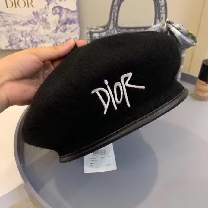 20冬季最新专柜款-迪奥Dior2020新款羊毛礼帽，贝雷帽，官方同款，超好看帽型 秋季必备，喜欢可以备上