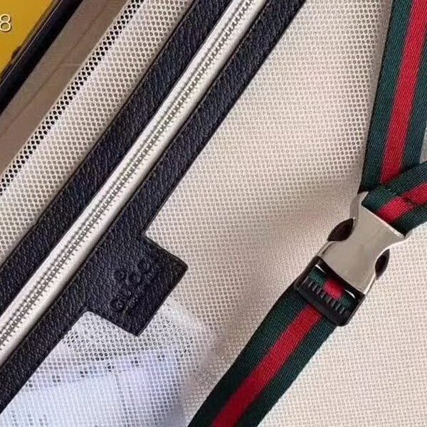 古驰/Gucci 旅行箱，釆用先进聚碳纤维工艺，高档大气的LOGO，独特设计理念，趣味横生，时尚潮流，复古风格与完美工艺，二者结合