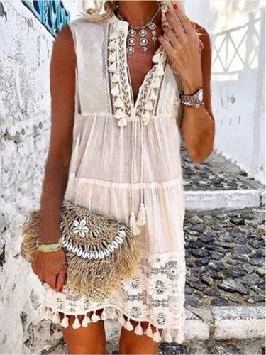 Holiday V-neck Laser-cut Sleeveless Midi Dress