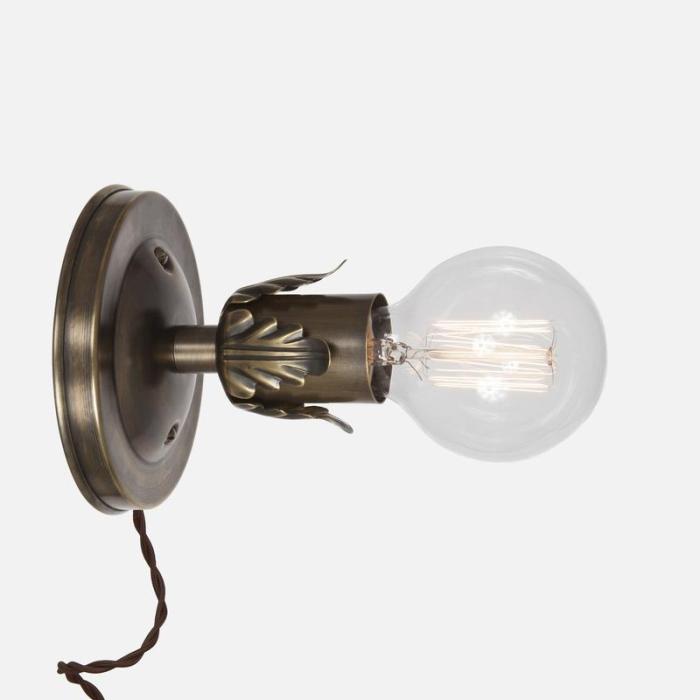 Fleurette Wall Sconce - Plug-In