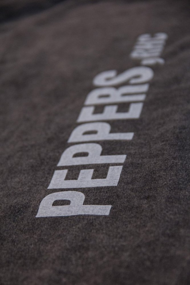 Camiseta Estonada Red Hot Names