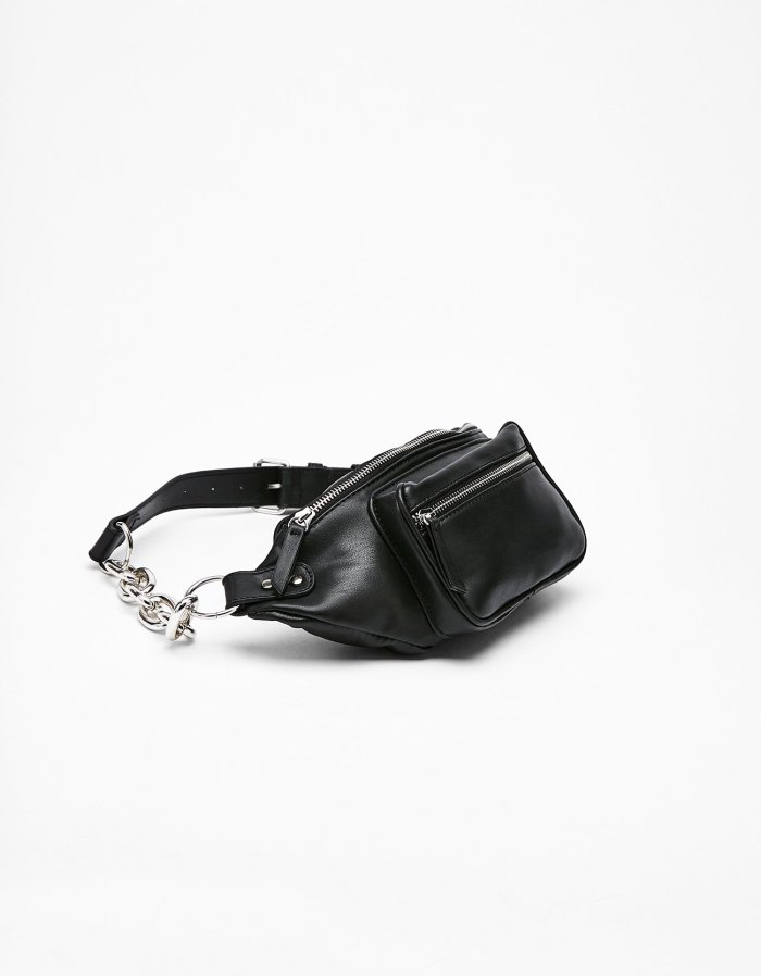 Belt bag with chain