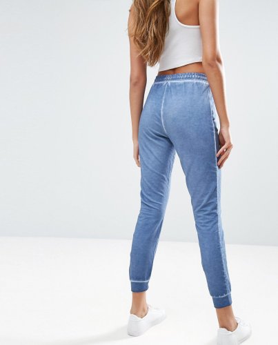 Boyfriend Shirt With Distressing Ankle Leg